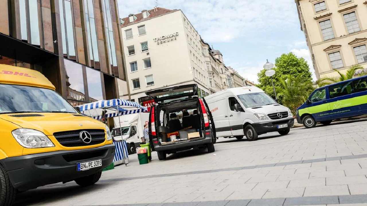 Van -uri care incarca colete in Munchen