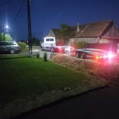 VĂVU MOB